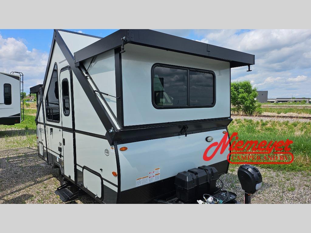 2026 Forest River Rv Rockwood Hardside Series A121FD in albertville MN
