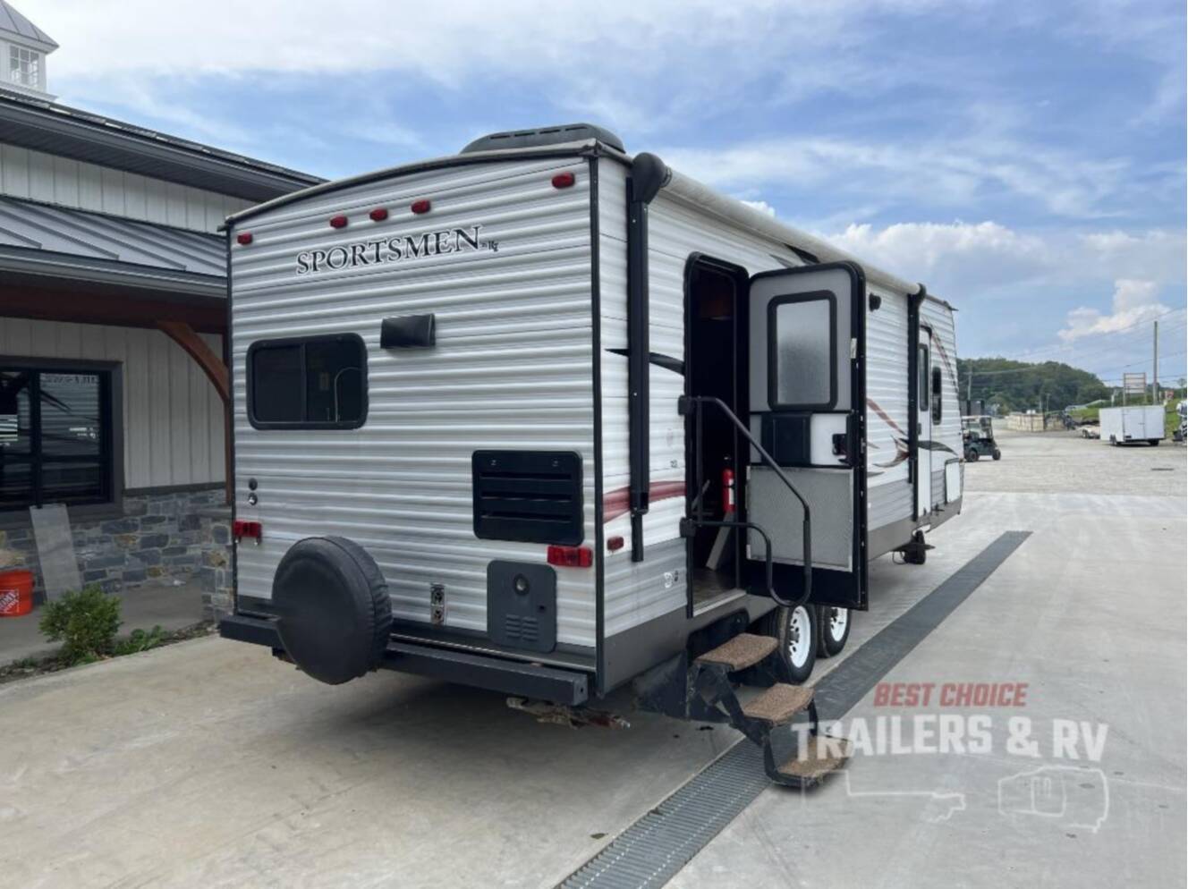 A photo of this 2015 Kz Sportsmen S262RK
