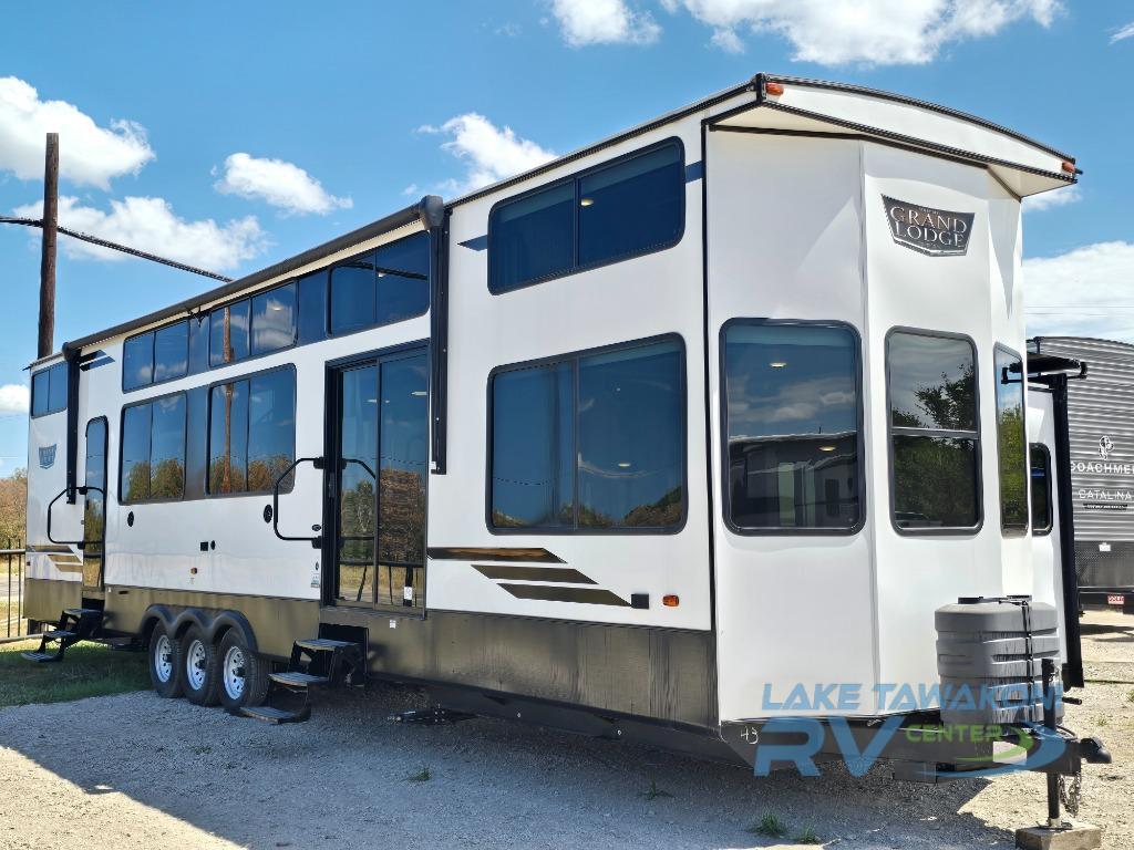 2024 Forest River Rv Wildwood Grand Lodge 44VIEW in west tawakoni TX