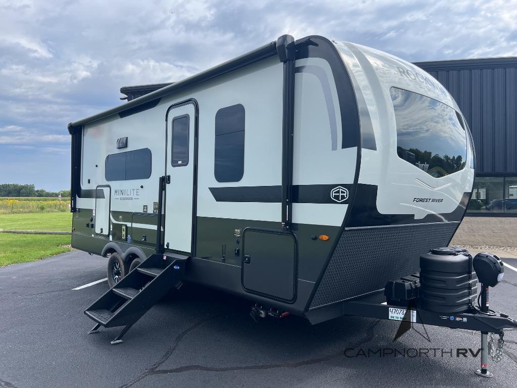 2027 Forest River Rv Rockwood Mini Lite 2213S RV