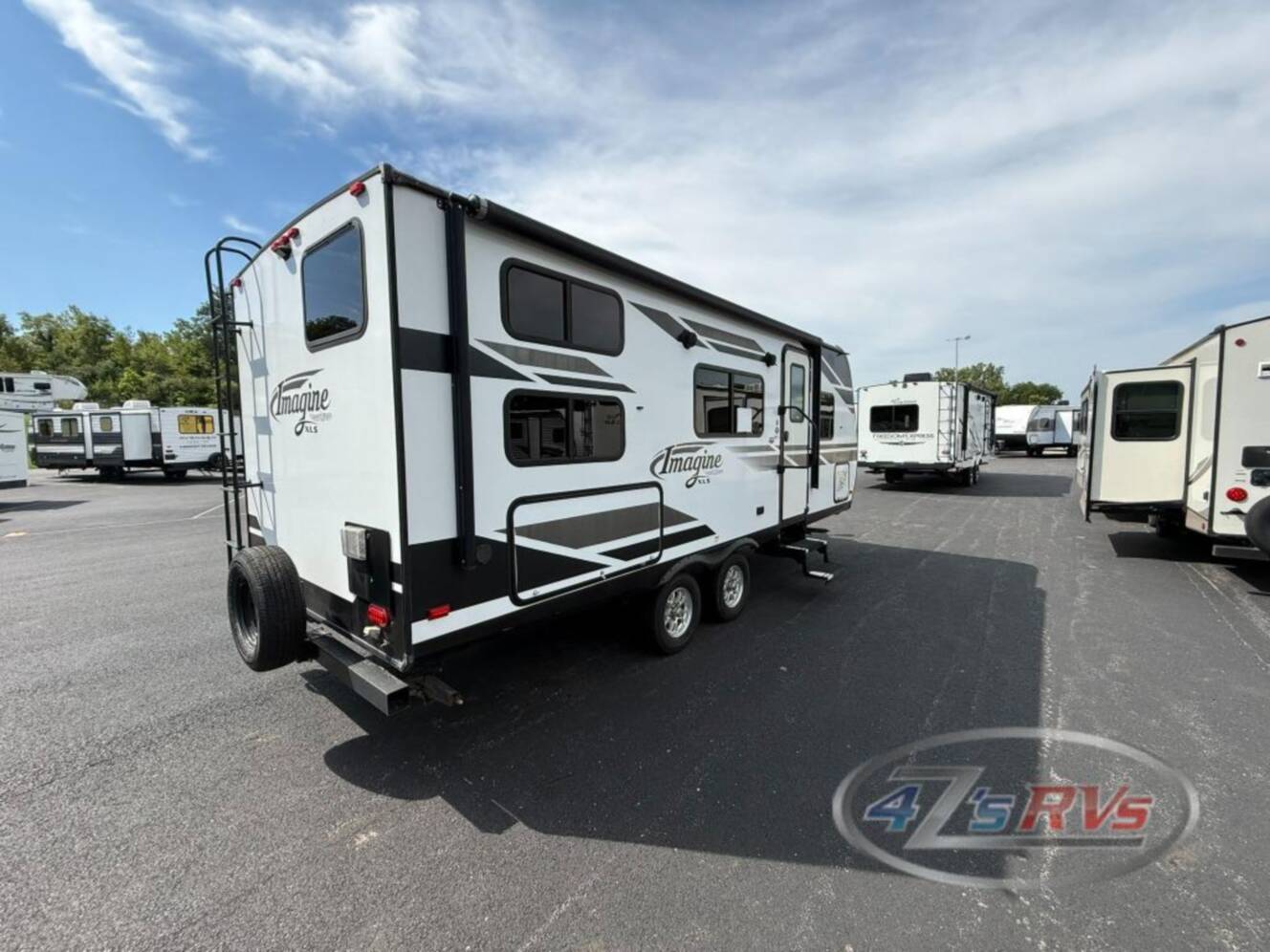 A photo of this 2019 Grand Design Imagine XLS 21BHE