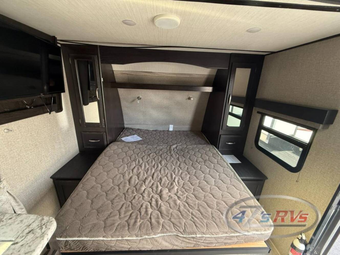 A photo of this 2019 Grand Design Imagine XLS 21BHE