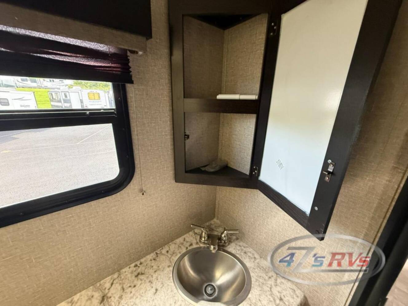 A photo of this 2019 Grand Design Imagine XLS 21BHE