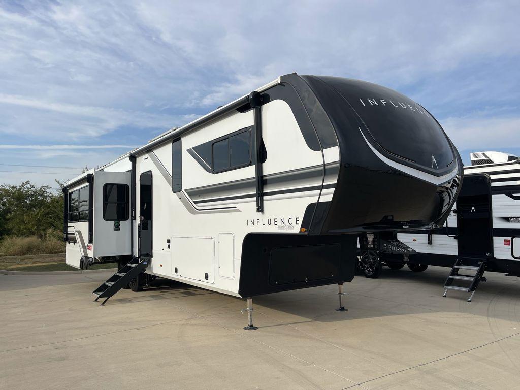 2027 Grand Design Influence 3503GK in sanger TX