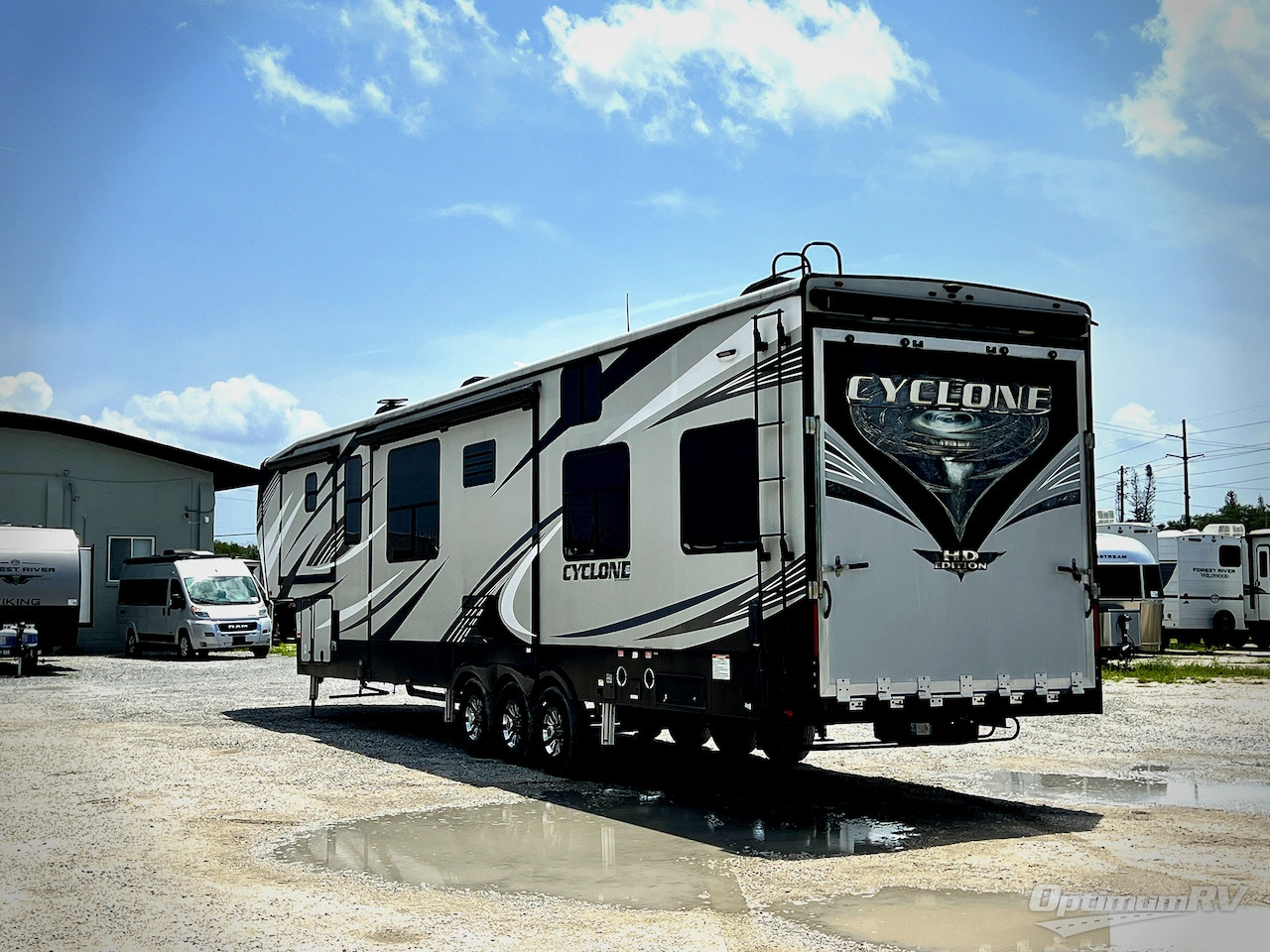 2018 Heartland Cyclone 4005 in mims FL