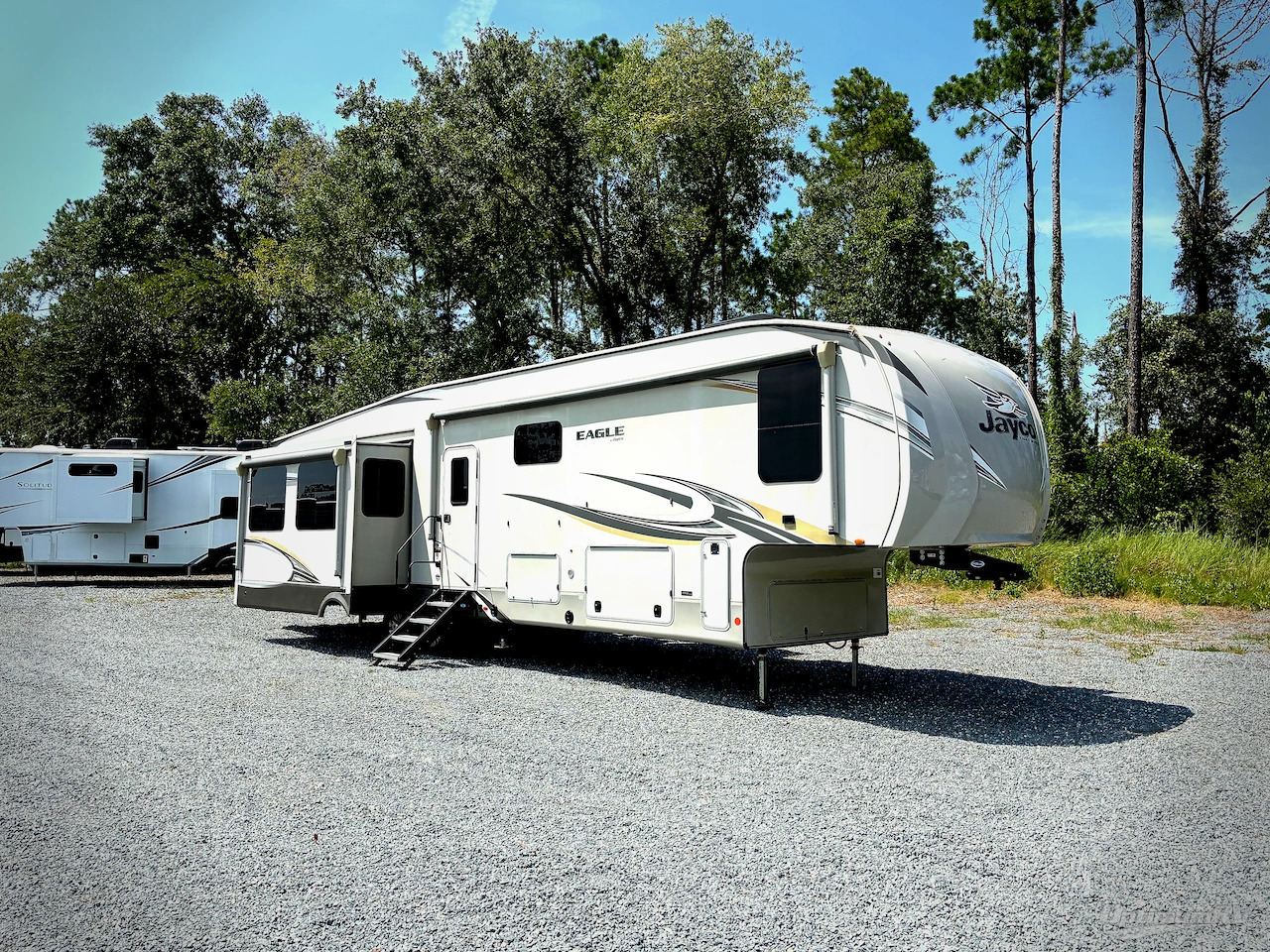 2021 Jayco Eagle 355MBQS RV
