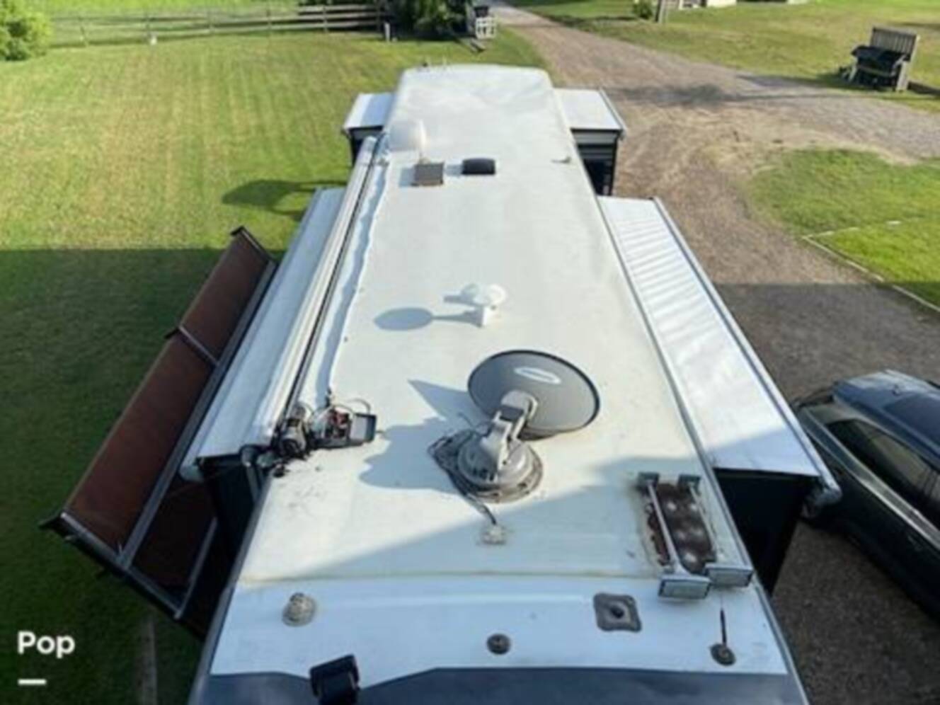 A photo of this 2006 Itasca Horizon 40FD