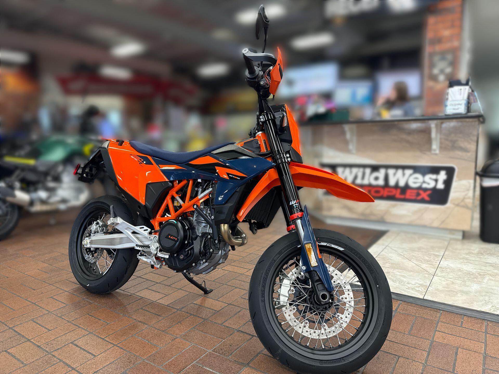 2026 KTM 690 SMC R ENDURO R in Katy, TX