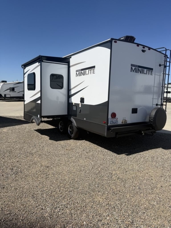 2025 Forest River Rockwood Mini Lite 2205S in los banos CA