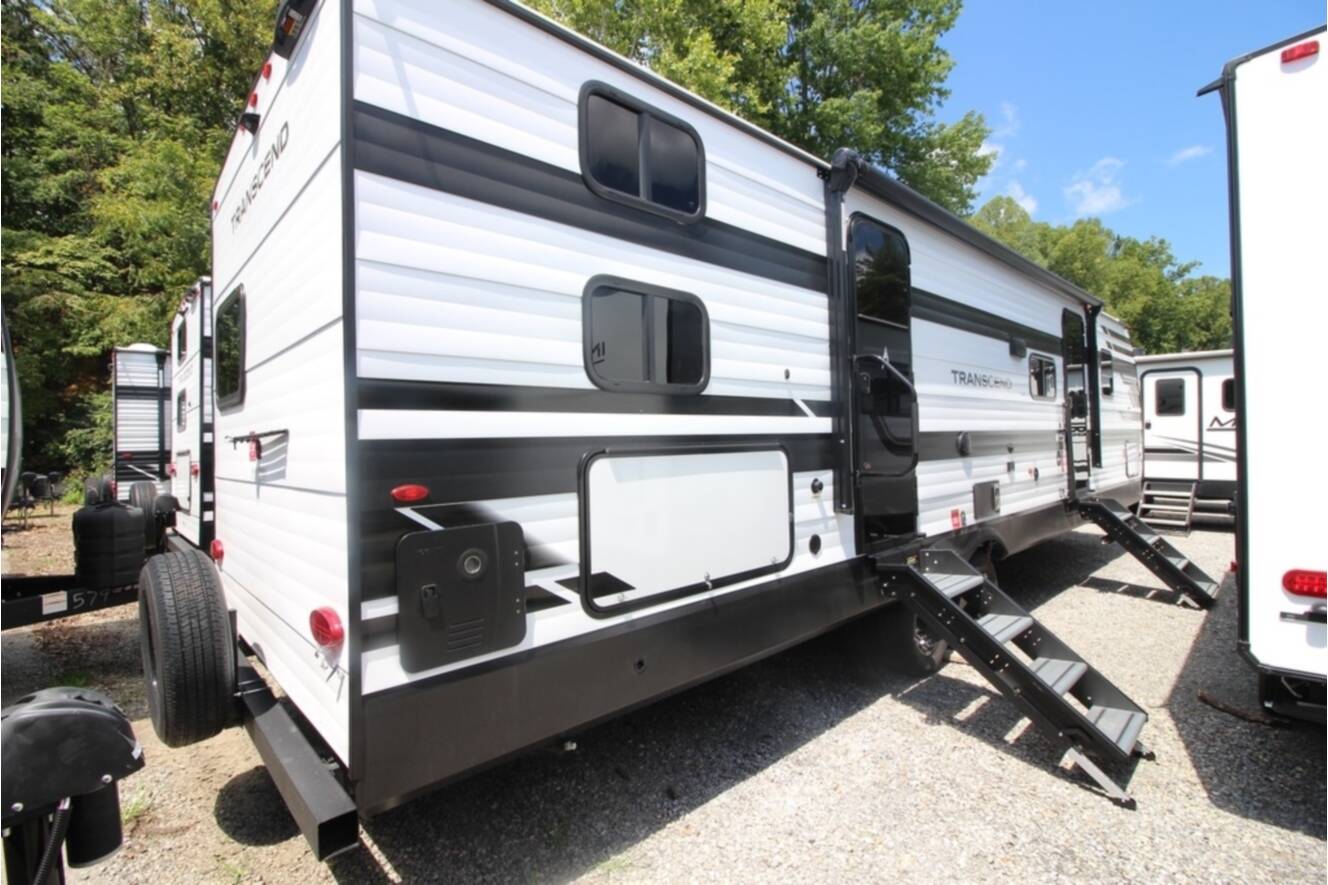 A photo of this 2027 Grand Design Transcend 325BHT