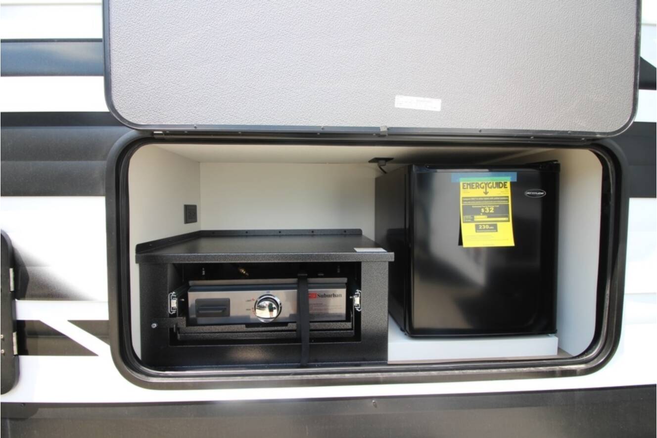 A photo of this 2027 Grand Design Transcend 325BHT