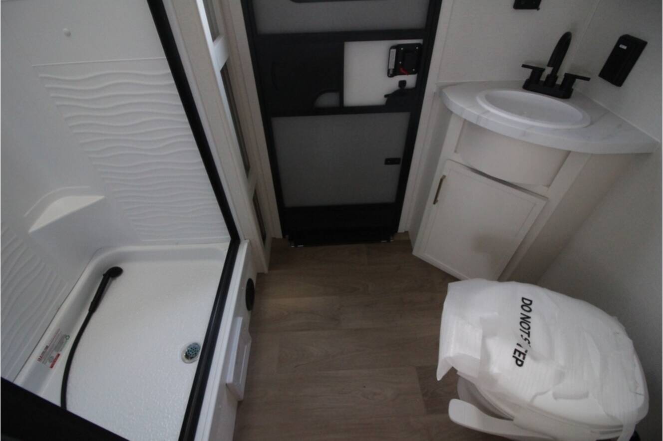 A photo of this 2027 Grand Design Transcend 325BHT