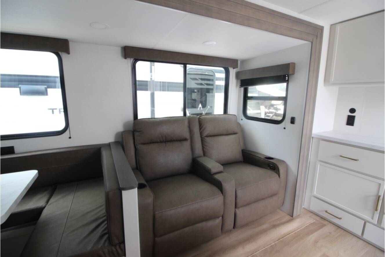 A photo of this 2027 Grand Design Transcend 325BHT