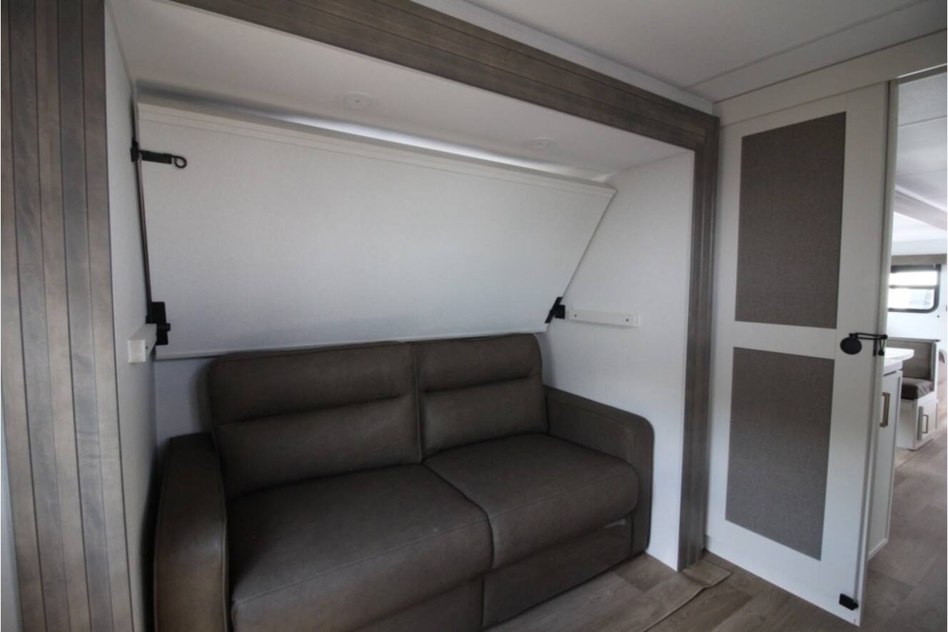 A photo of this 2027 Grand Design Transcend 325BHT
