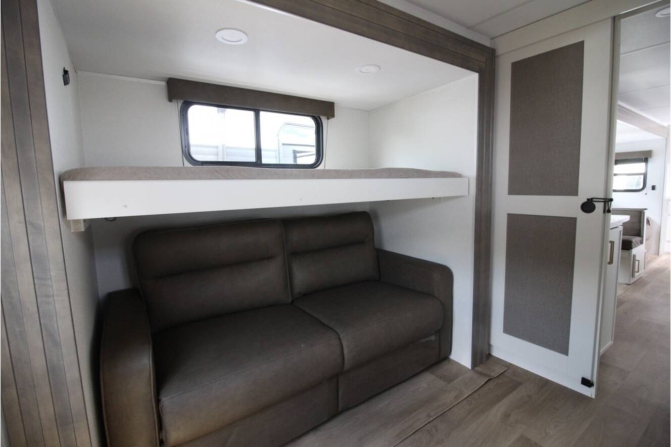 A photo of this 2027 Grand Design Transcend 325BHT