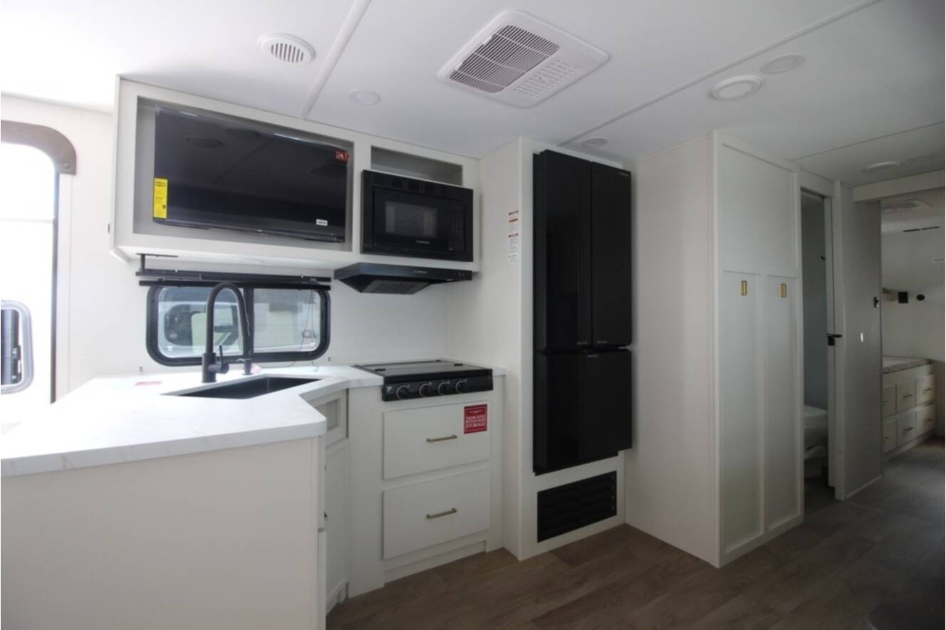 A photo of this 2027 Grand Design Transcend 325BHT