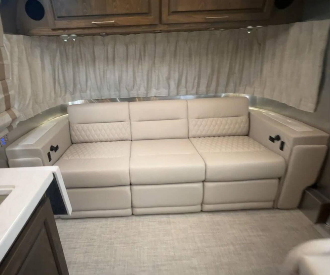 A photo of this 2026 Airstream Classic 28RB Queen