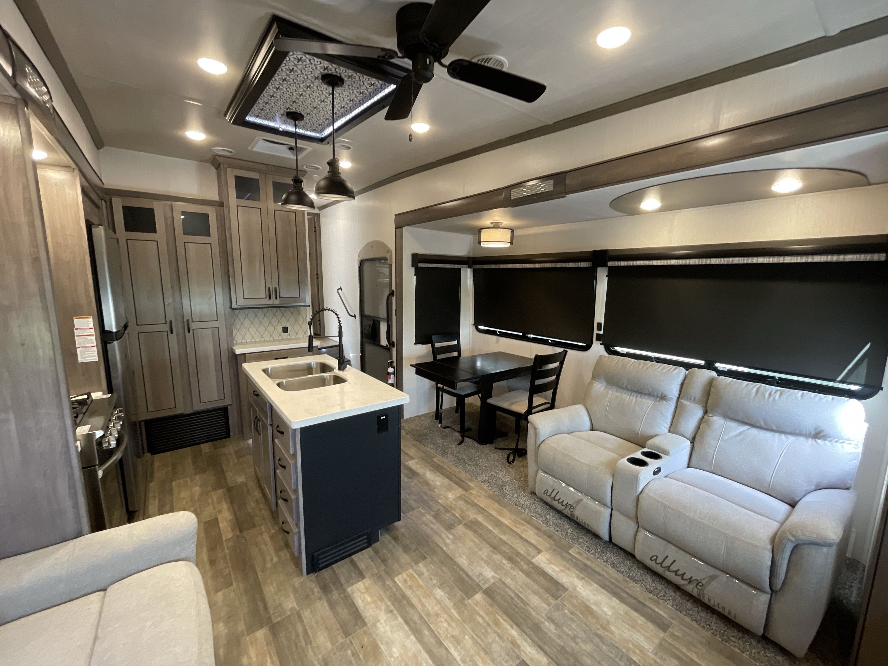 2021 Forest River CEDAR CREEK 291RW in deforest WI