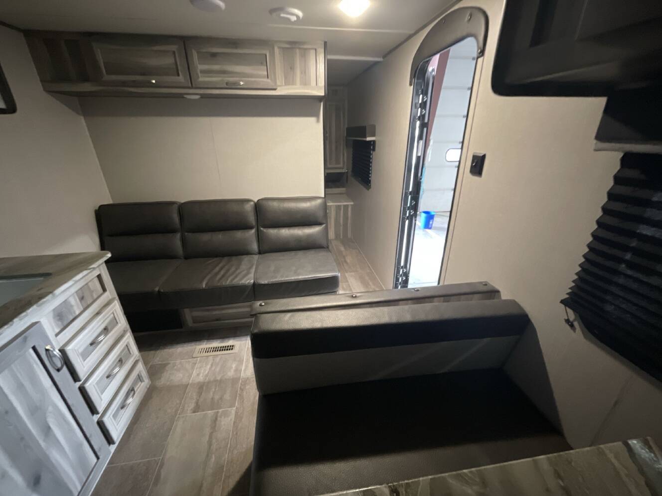 A photo of this 2022 Chinook DREAM 260BH