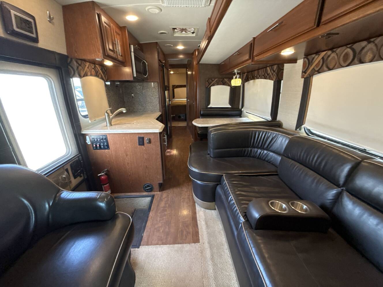 A photo of this 2013 Dynamax DX3 37BHHD