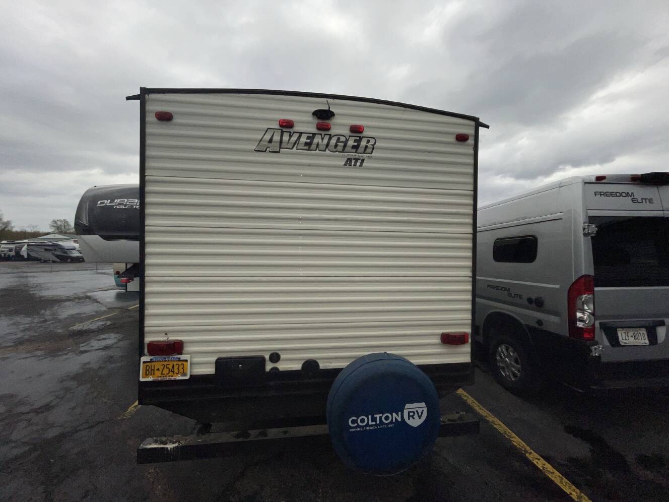 A photo of this 2017 Prime Time AVENGER ATI 27DBS