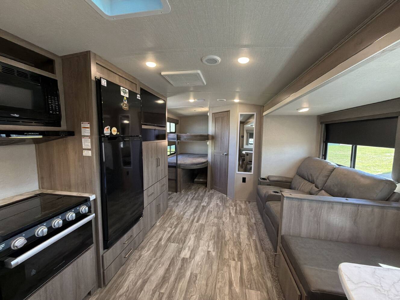 A photo of this 2022 Grand Design IMAGINE 2800BH