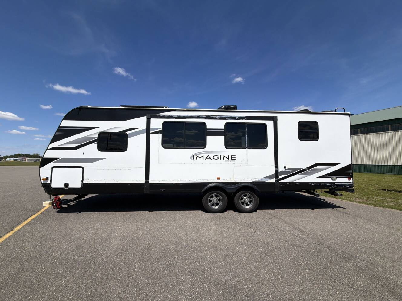 A photo of this 2022 Grand Design IMAGINE 2800BH
