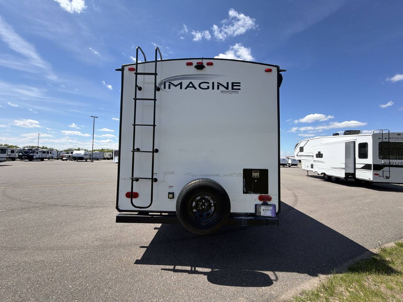 A photo of this 2022 Grand Design IMAGINE 2800BH
