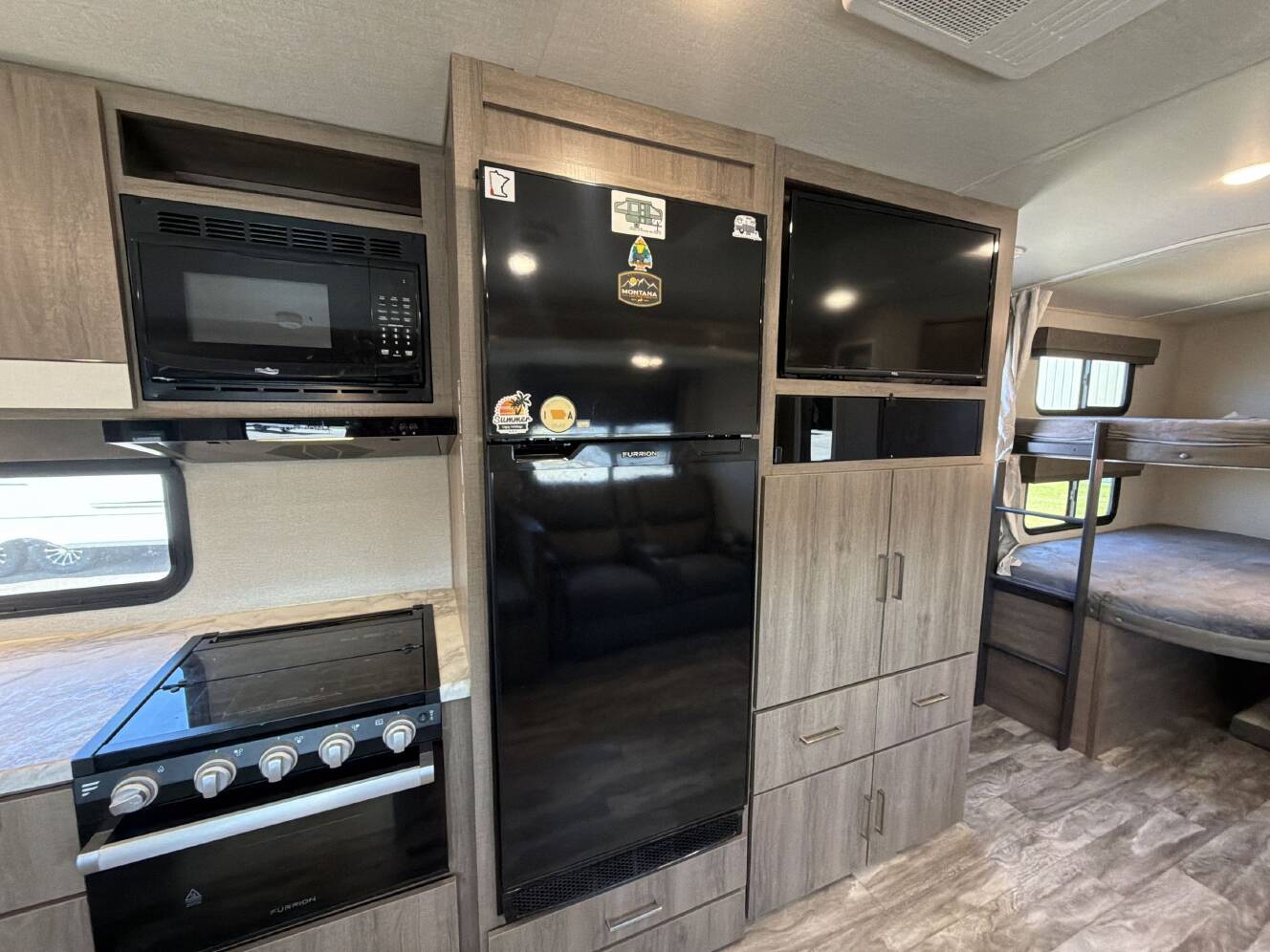 A photo of this 2022 Grand Design IMAGINE 2800BH