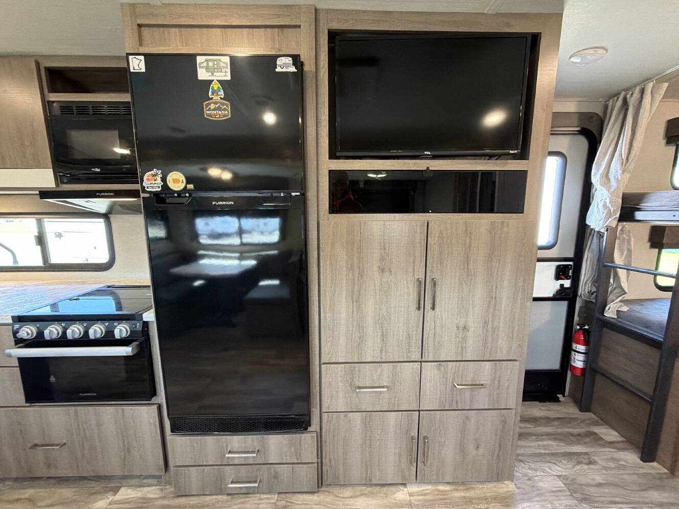 A photo of this 2022 Grand Design IMAGINE 2800BH