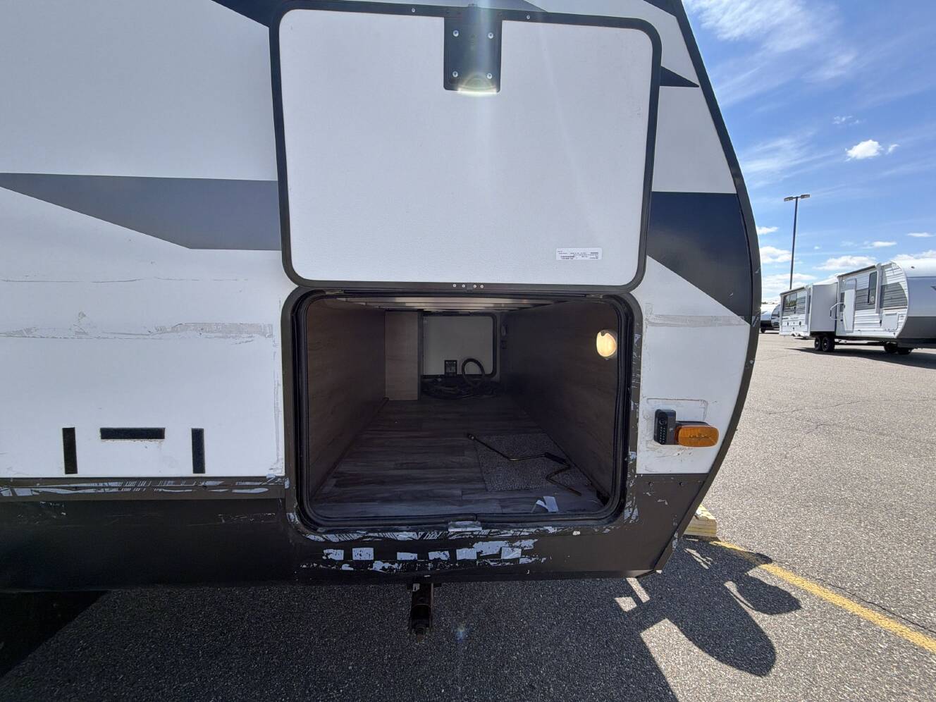 A photo of this 2022 Grand Design IMAGINE 2800BH