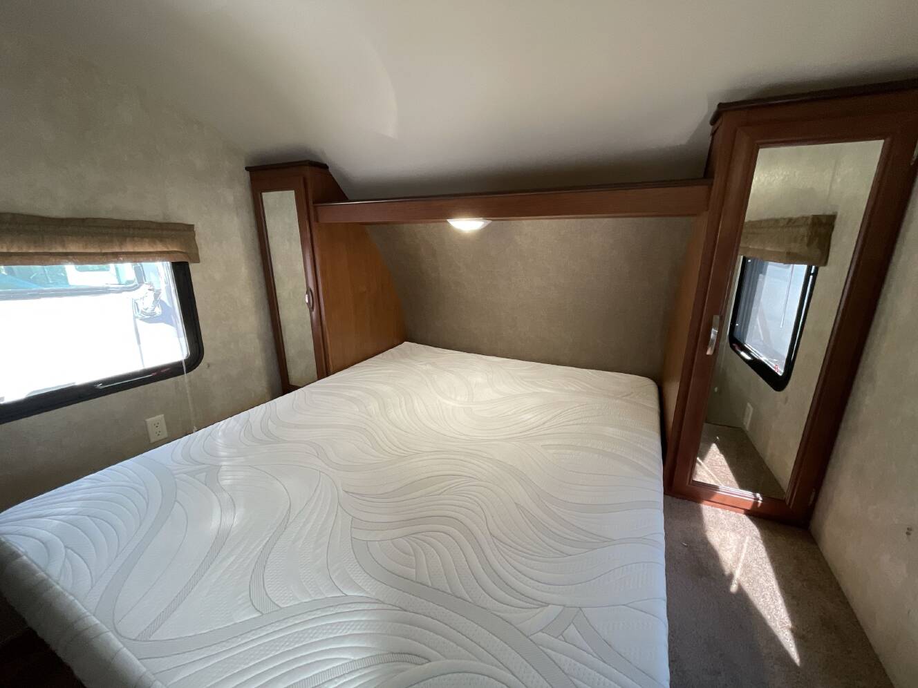 A photo of this 2016 Forest River SALEM CRUISE LITE 261BHXL
