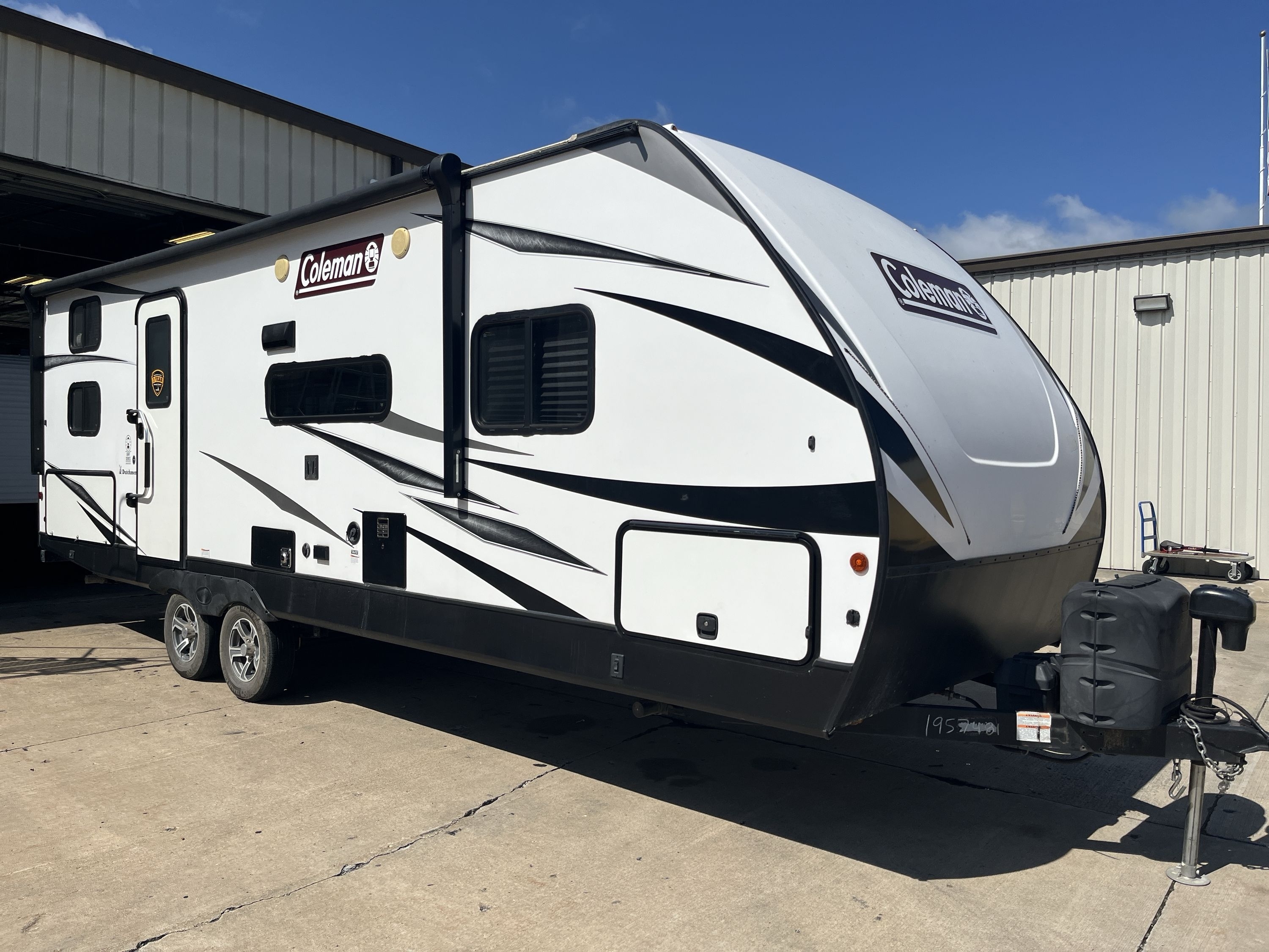 2021 Coleman COLEMAN LIGHT 2455BH in columbia MO