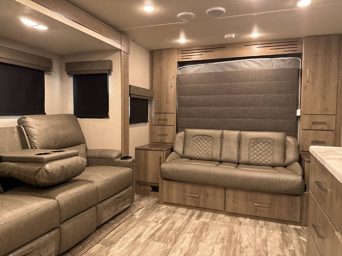 A photo of this 2023 Grand Design IMAGINE 17MKE