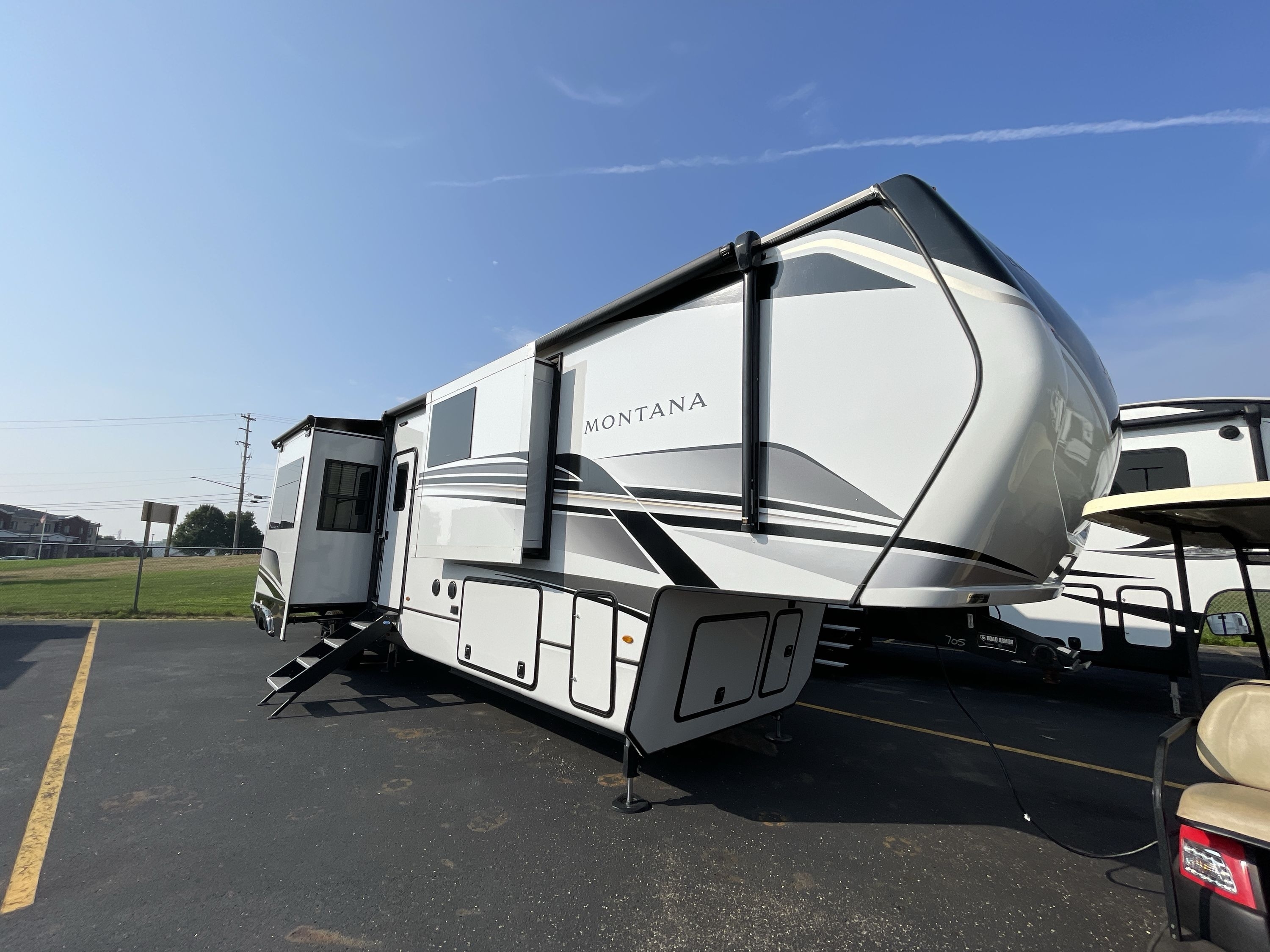2025 Keystone MONTANA 3901RK in grand rapids MI