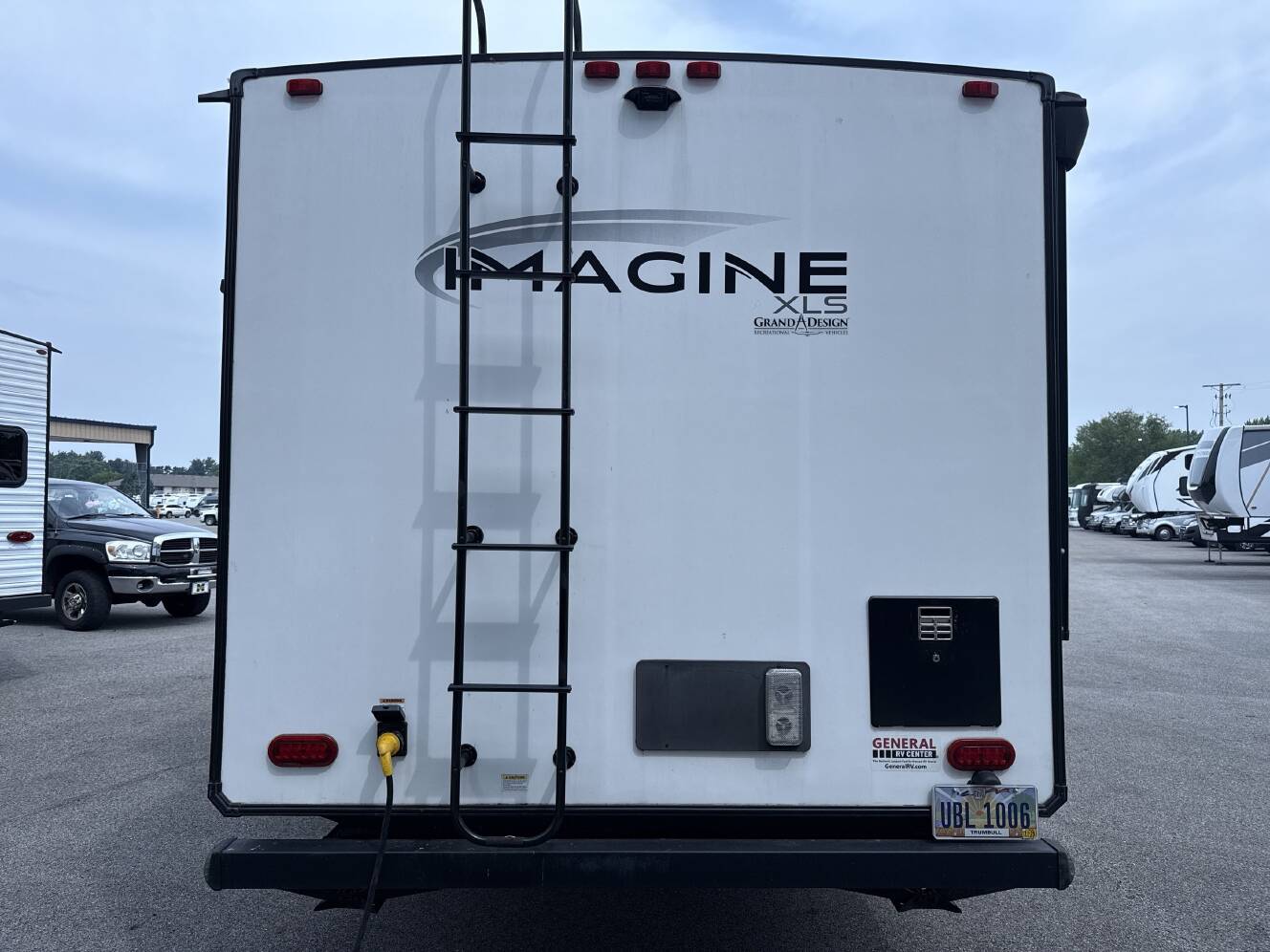 A photo of this 2023 Grand Design IMAGINE 17MKE