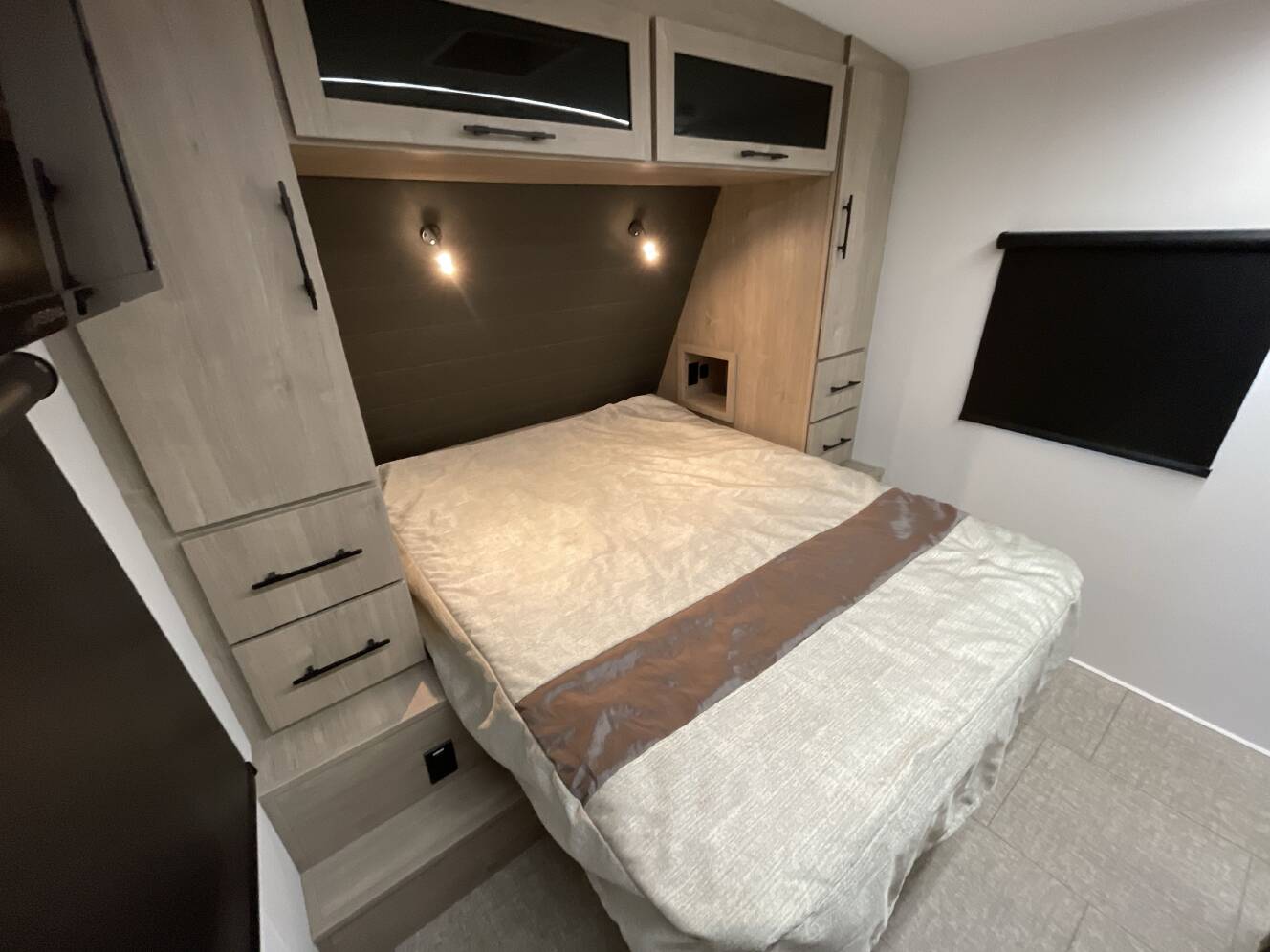 A photo of this 2025 Grand Design IMAGINE 2670MK