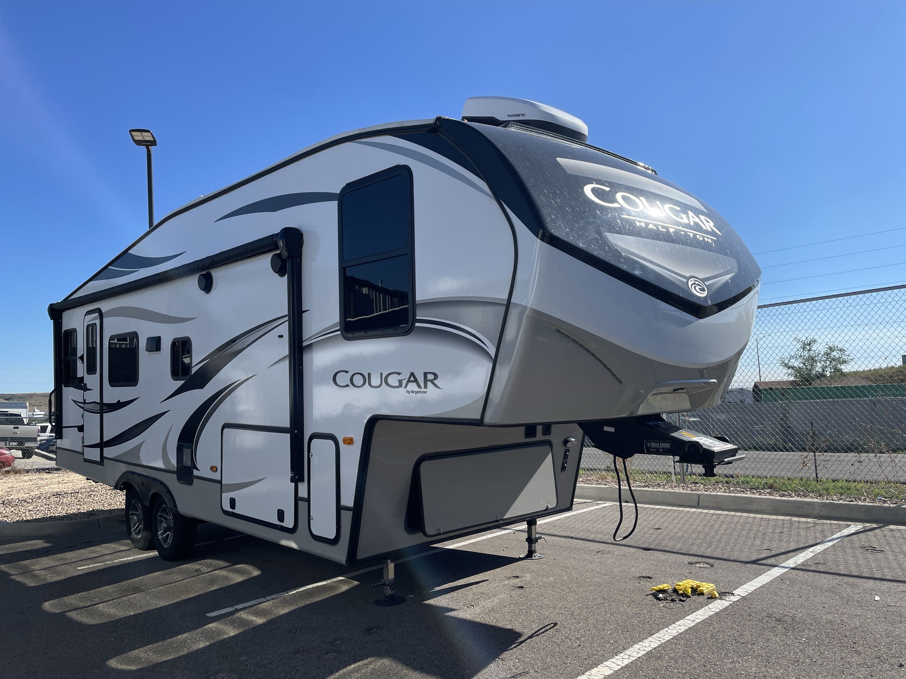 2020 Keystone COUGAR 24RDS in golden CO