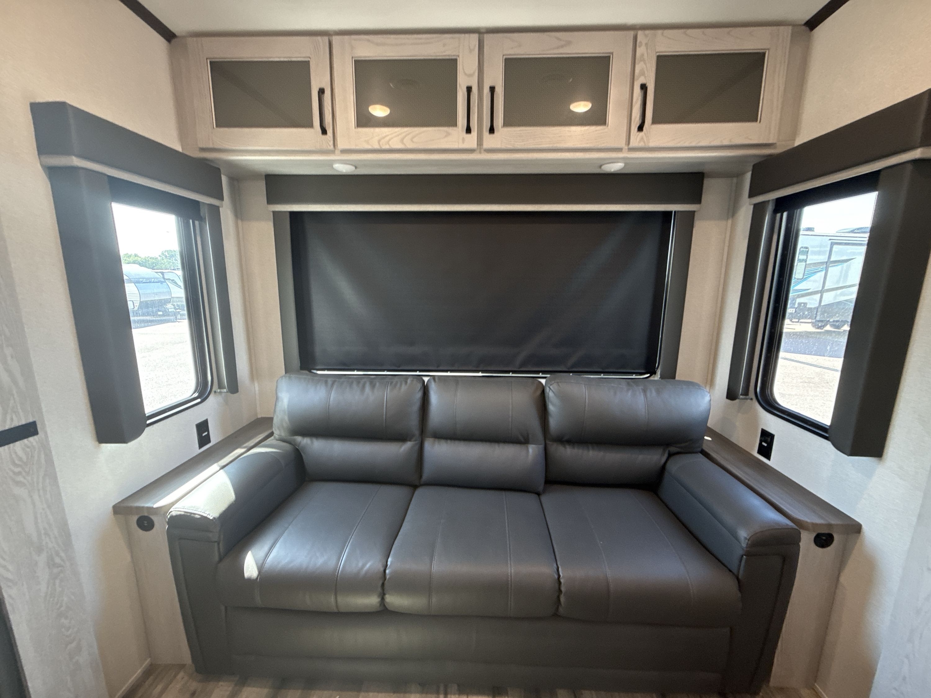 2023 Keystone MONTANA HIGH COUNTRY 331RL in sioux falls SD