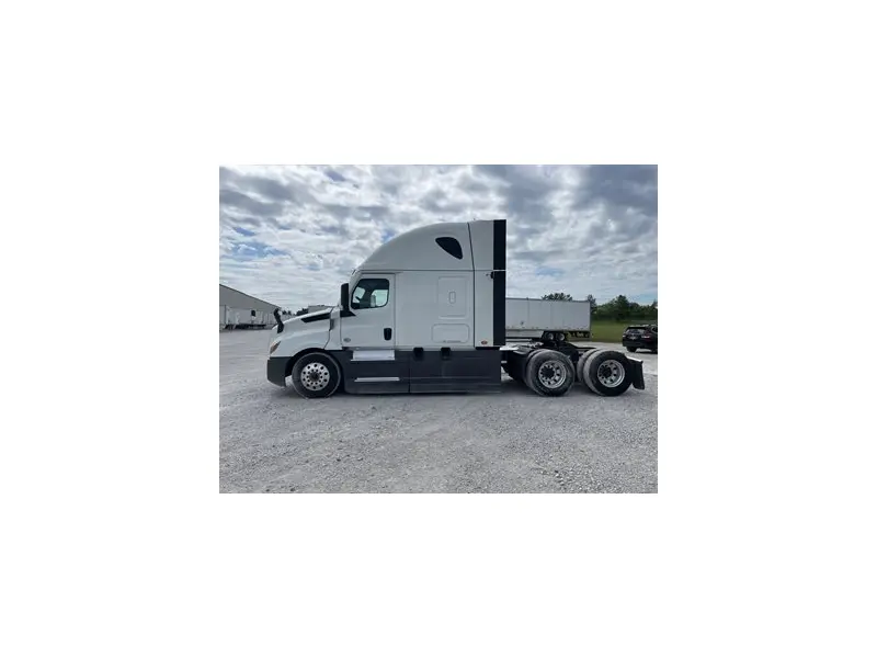 2022 FREIGHTLINER CASCADIA 126