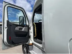 2022 FREIGHTLINER CASCADIA 126