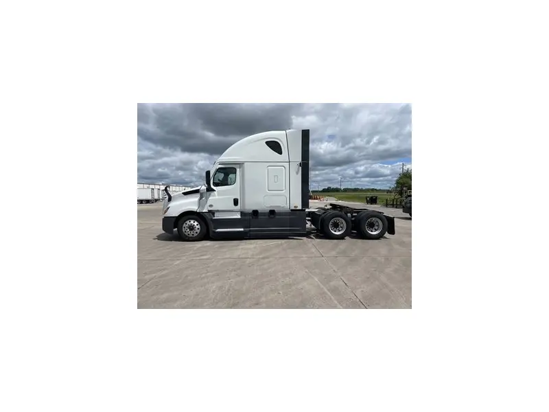 2022 FREIGHTLINER CASCADIA 126