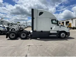 2022 FREIGHTLINER CASCADIA 126