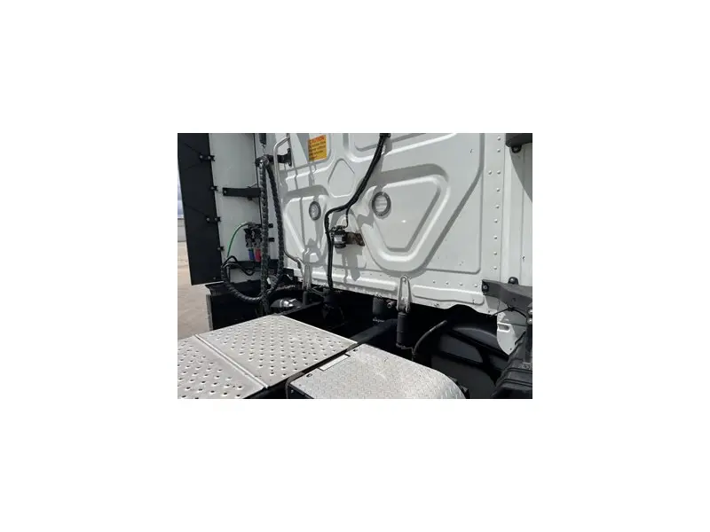 2022 FREIGHTLINER CASCADIA 126