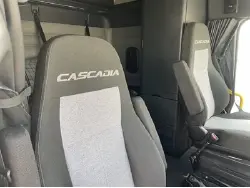 2022 FREIGHTLINER CASCADIA 126
