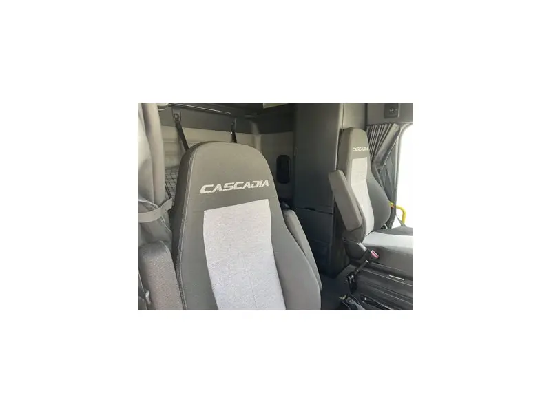 2022 FREIGHTLINER CASCADIA 126