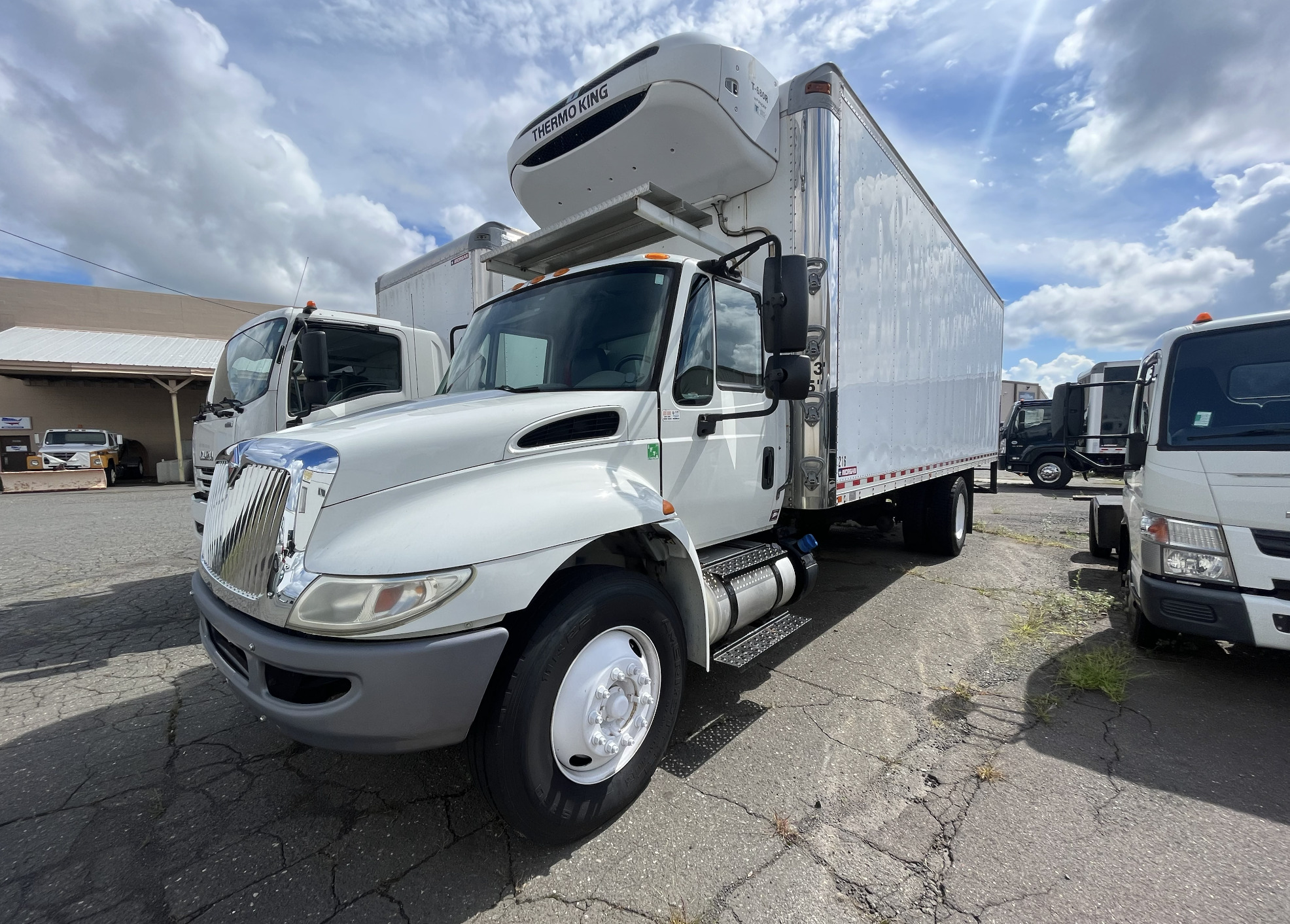 2017 INTERNATIONAL 4300 in Hartford, CT