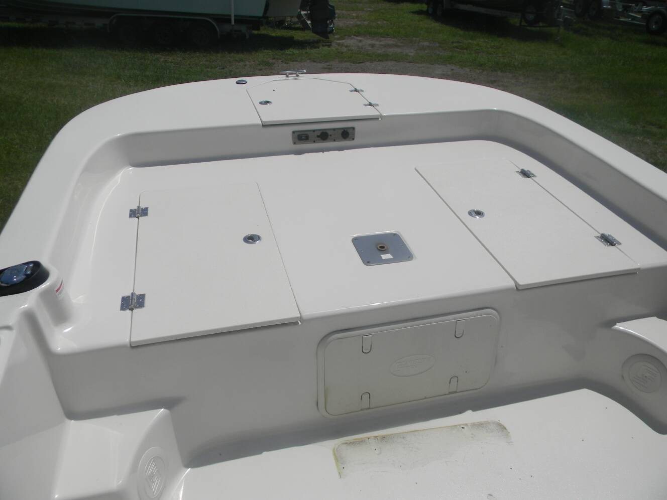 A photo of this 2026 Carolina Skiff 21 LS