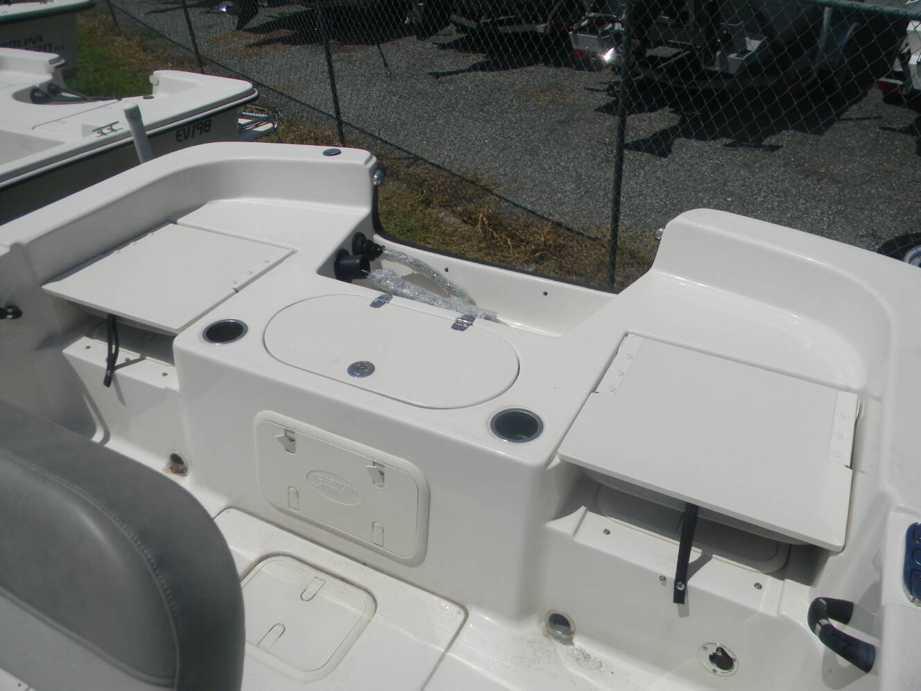 A photo of this 2026 Carolina Skiff 21 LS