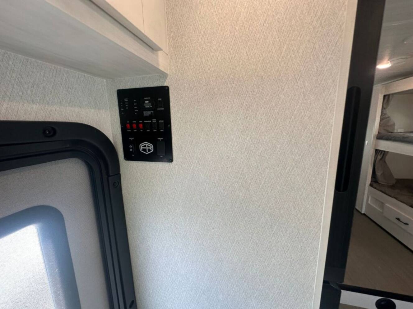 A photo of this 2026 East To West Entrada 3100FB